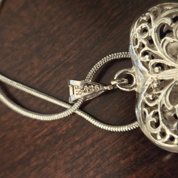 Elegant Sterling Silver Diamond Cut Heart Pendant Necklace - Picture 6 of 7